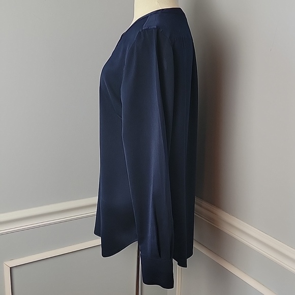 J.CREW Navy Blue Crewneck Half Button Long Sleeve Professional Casual Blouse L - Picture 2 of 7